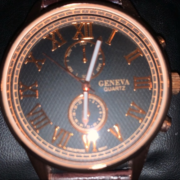 Geneva Wrist Watch - Picture 2 of 3